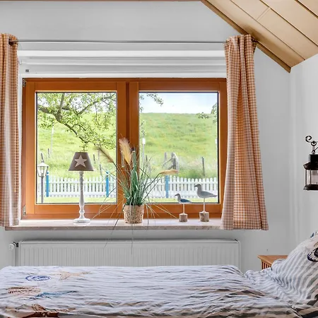 Deichhaus Kuestenwind-4 By Interhome Semesterbostad *