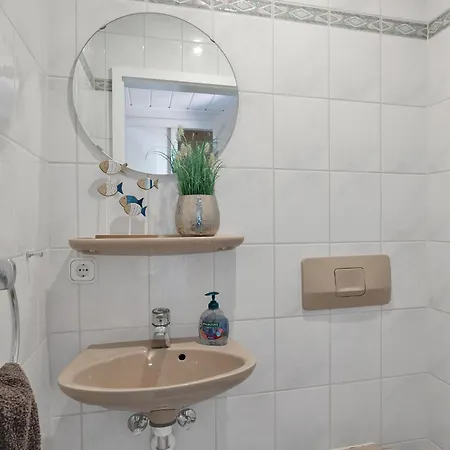 Deichhaus Kuestenwind-4 By Interhome Semesterbostad *