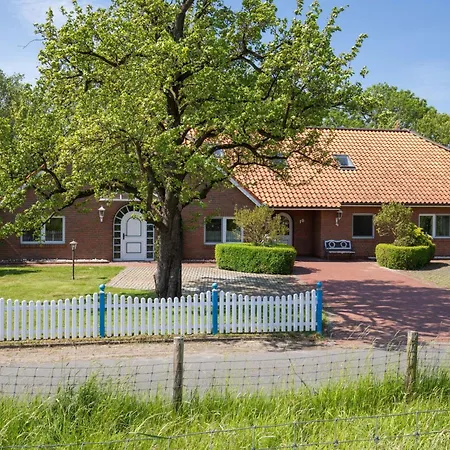 Semesterbostad Deichhaus Kuestenwind-4 By Interhome