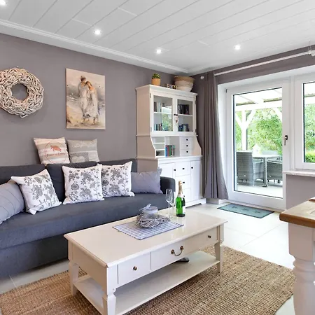 Deichhaus Kuestenwind-4 By Interhome Semesterbostad *