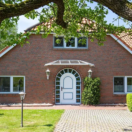 Holiday home Deichhaus Kuestenwind-4 By Interhome