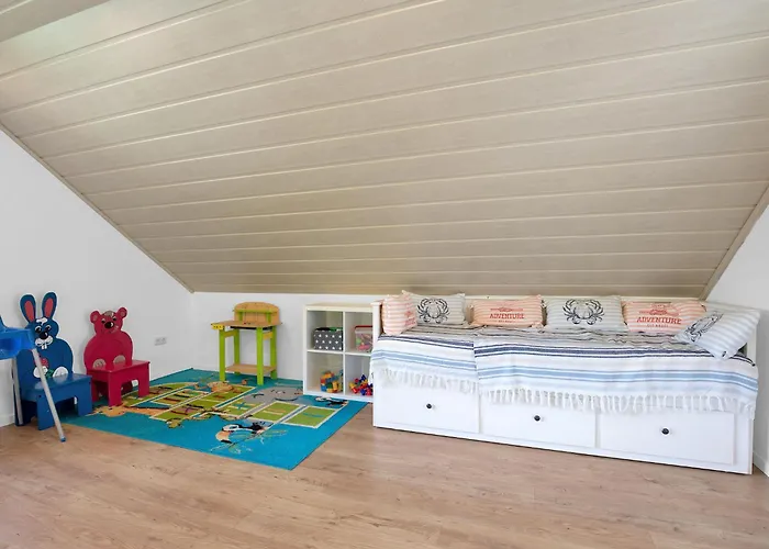 Deichhaus Kuestenwind-4 By Interhome *