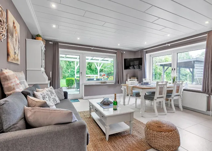 Deichhaus Kuestenwind-4 By Interhome *